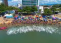 Circuito Desafio dos Mares reúne centenas de nadadores em Macaé