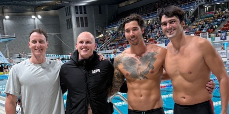 Cameron McEvoy bate recorde mundial masters com revezamento