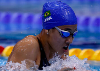 Beatriz Flausino bate recorde mundial dos 100m peito na classe S14