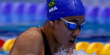 Beatriz Flausino bate recorde mundial dos 100m peito na classe S14