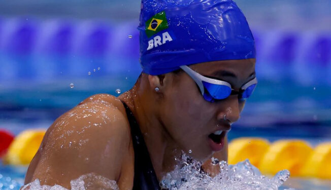 Beatriz Flausino bate recorde mundial dos 100m peito na classe S14