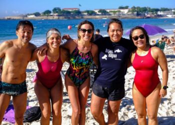 Aos 56 anos, Clarice Hashizume entra para o Guinness World Records após completar a Travessia do Leme ao Pontal