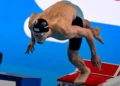 Egor Kornev nada os 50m livre para 21.06!