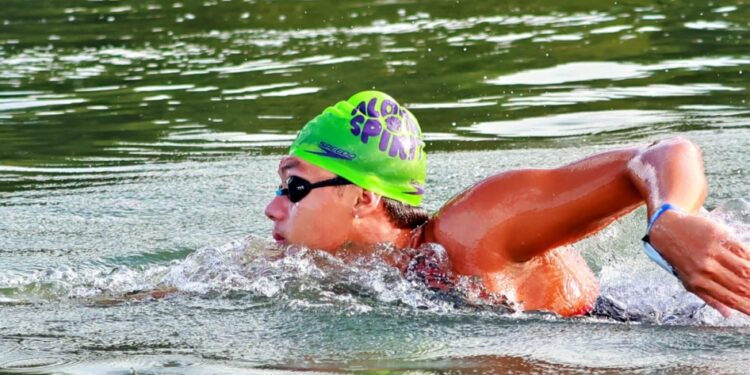 Gabriel Galluzzi e Gloria Ribeiro vencem os 5 km do Aloha Spirit Paraty