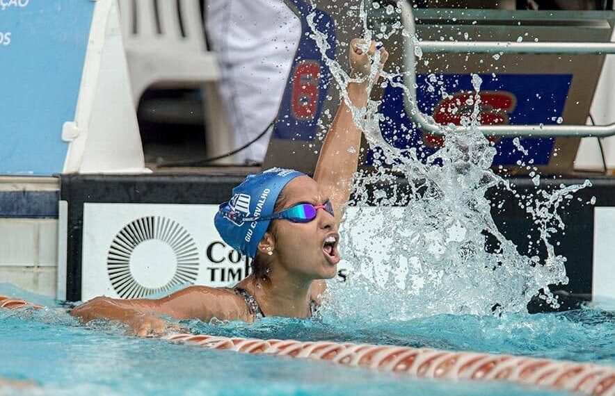 Progressão histórica do Recorde Sul-Americano 50m borboleta feminino em Piscina Curta