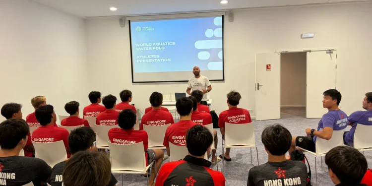 Perrone leva o Comitê de Atletas para o Campeonato Mundial de Polo Aquático Sub18