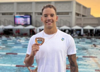Guilherme Caribé é bronze nos 50m borboleta do Pan Pacífico