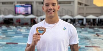 Guilherme Caribé é bronze nos 50m borboleta do Pan Pacífico