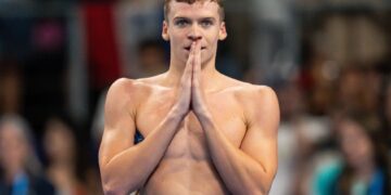Leon Marchand desiste de provas de medley no Europeu