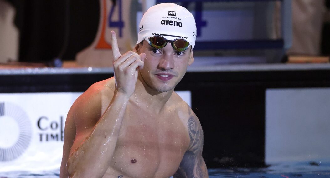 Guilherme Caribé agora é o 8º melhor nadador da história dos 50m borboleta em piscina curta
