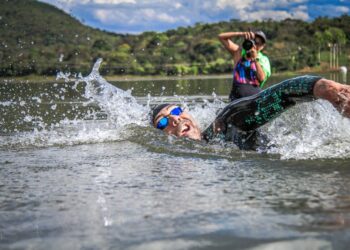II Etapa do Acuruí Águas Abertas reúne cerca de 400 atletas em Minas Gerais