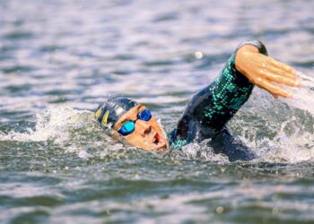 Luiz Felipe Lebeis e Bianca Avella vencem os 10 km no Aquamundo