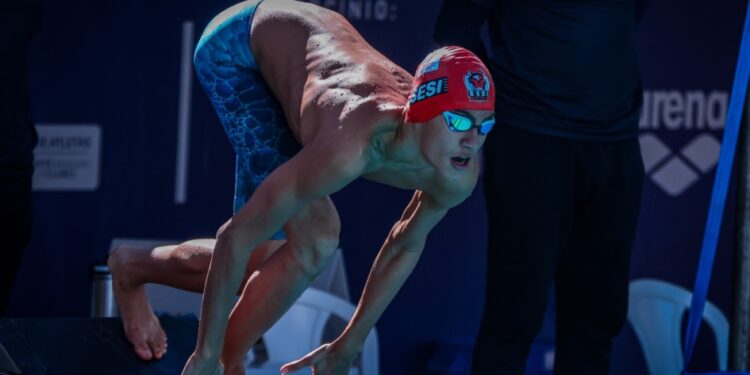 Troféu Chico Piscina começa com recorde e seleção paulista na frente