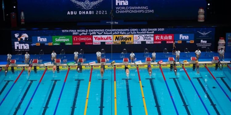 Quinto día de eliminatorias del Campeonato Mundial de Piscina Corta