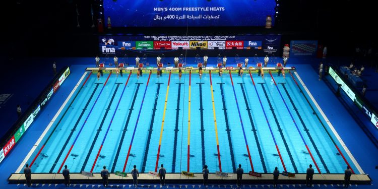 Primer día de eliminatorias del Mundial de Piscina Corta