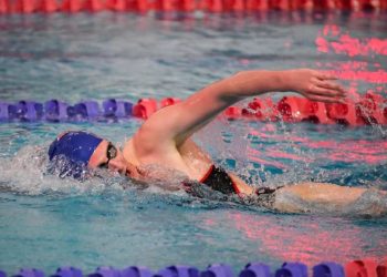 La controversia de los atletas transgénero llega a la natación: La historia de Lia Thomas