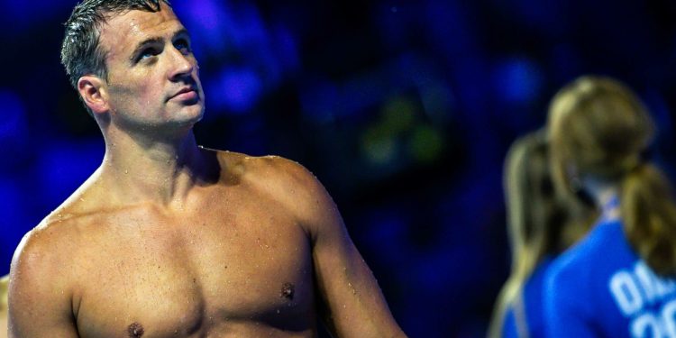Ryan Lochte se entrena con vistas a la Copa del Mundo de la FINA