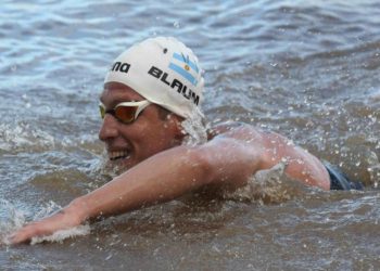 El argentino Damián Blaum completa los 16km del desafío BISA